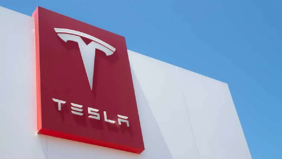 tesla-pretende-elevar-seu-valor-de-mercado-para-us-25-trilhoes-com-projeto-de-ia