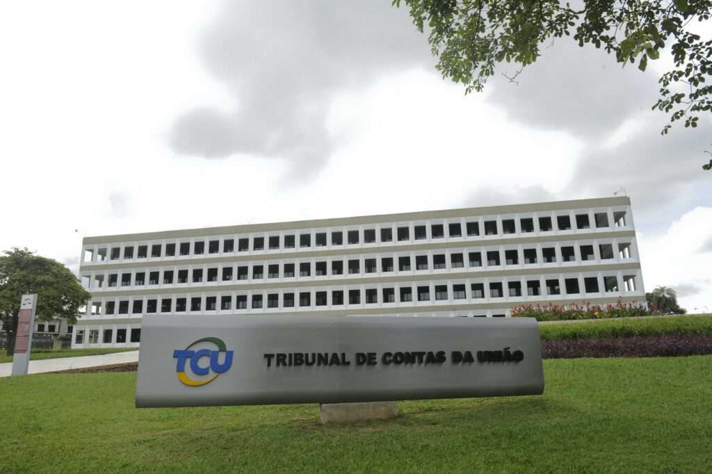 ocde-reconhece-tribunal-de-contas-da-uniao-como-instituicao-governamental-referencia-em-uso-avancado-da-ia